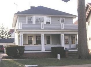 1600 Parkwood Rd, Lakewood, OH 44107