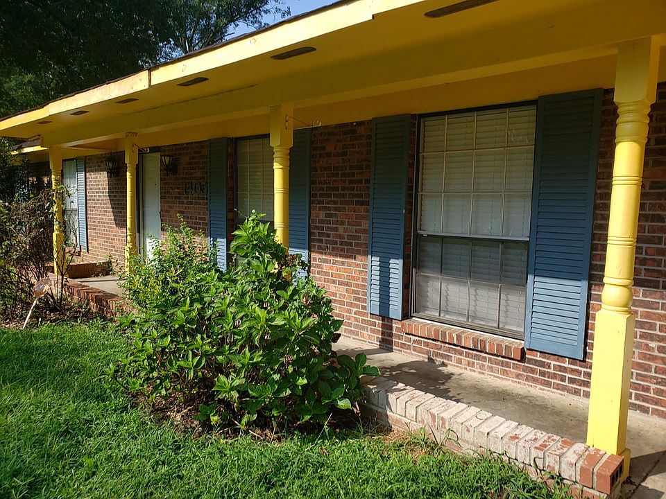 1st image of 1405 Wooddell Dr