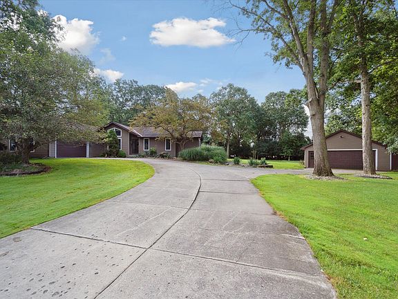 2nd image of 2169 Tamie Way