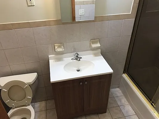 Rented by Voro, LLC | media 28