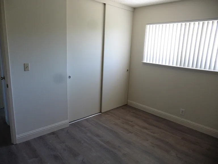 200 Avery Ln #6 — Photo 9