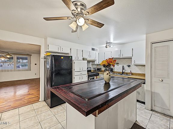 3rd image of 14018 N 36TH Place