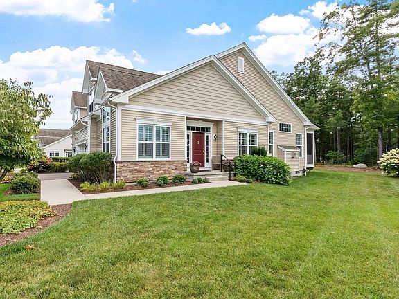 2nd image of 42 Ridgewood Dr #42
