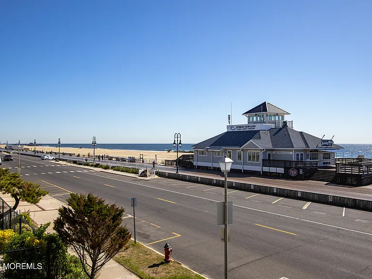 1007 Ocean Ave — Photo 68