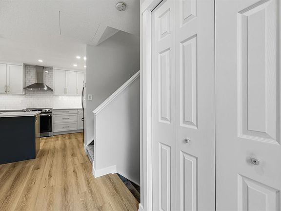 2nd image of 61 NE Cedarwood Hl SW