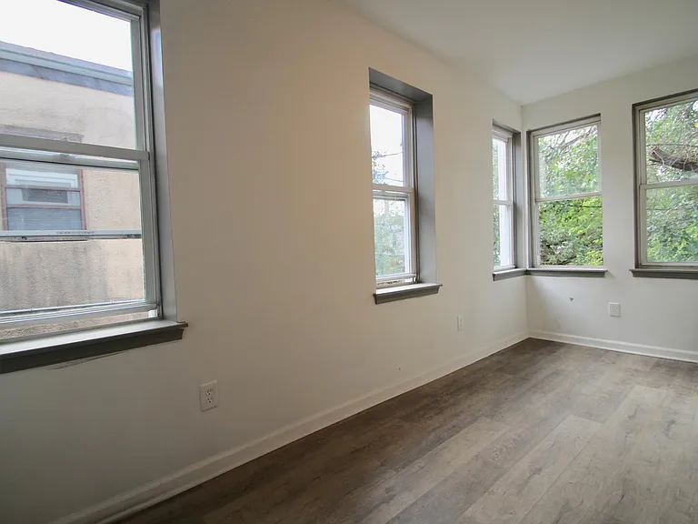 3150 Emerald St #2 — Photo 13