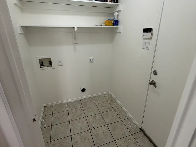 12933 Honey Locust Cir — Photo 20