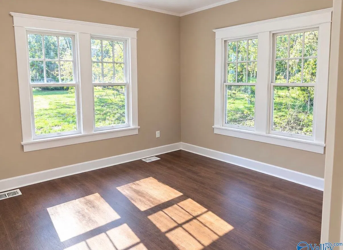 3 bed, 1227 sqft, $1,050 — Photo 2