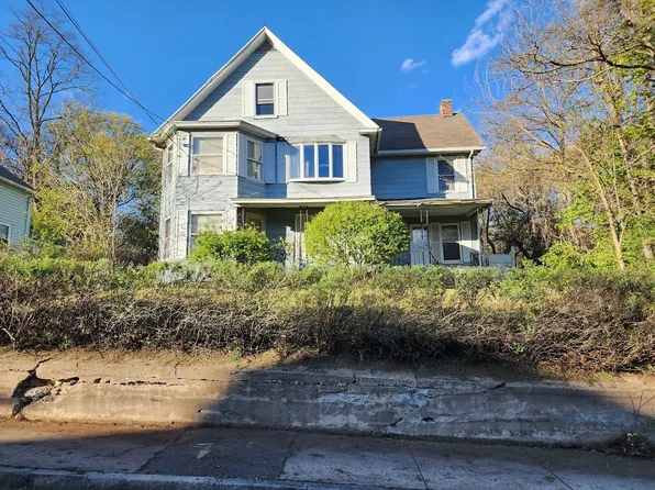 156 Grattan St, Chicopee, MA 01020