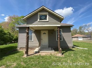 2500 Kingman St, Leavenworth, KS 66048