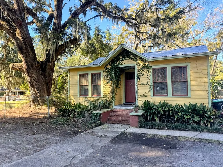 5609 La Roche Ave — Photo 1