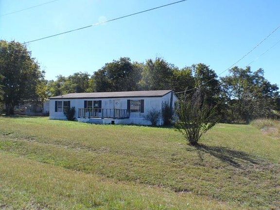 3rd image of 1525 Red Oak Dr