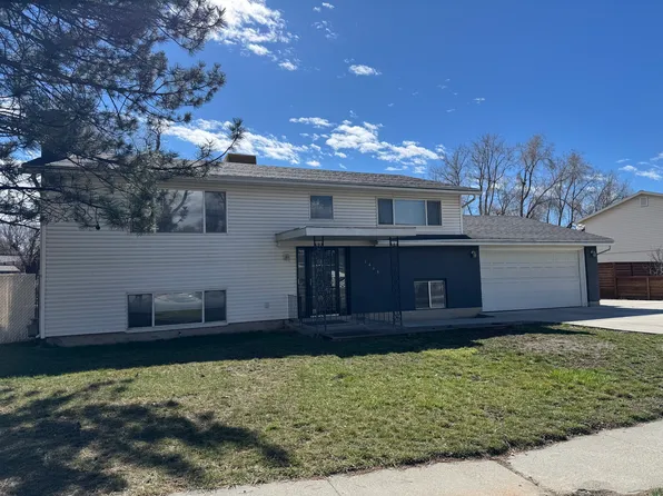 1488 E Fieldcrest Ln, Holladay, UT 84117