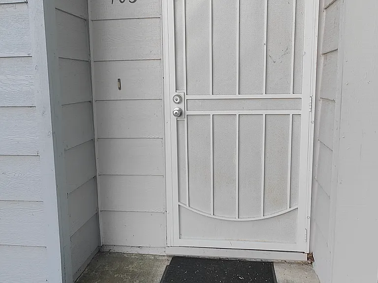 8264 Center Pkwy #103 — Photo 1