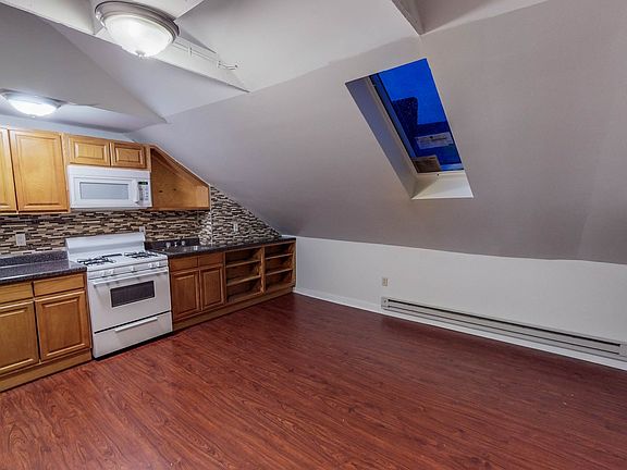2nd image of 244 Edgewood Ave #3