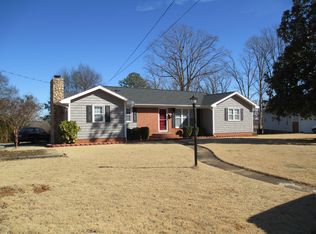 108 Briarcliff Cir, Roanoke Rapids, NC 27870