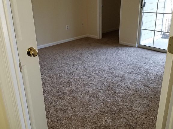 4th image of 14282 Hampshire Hall Ct