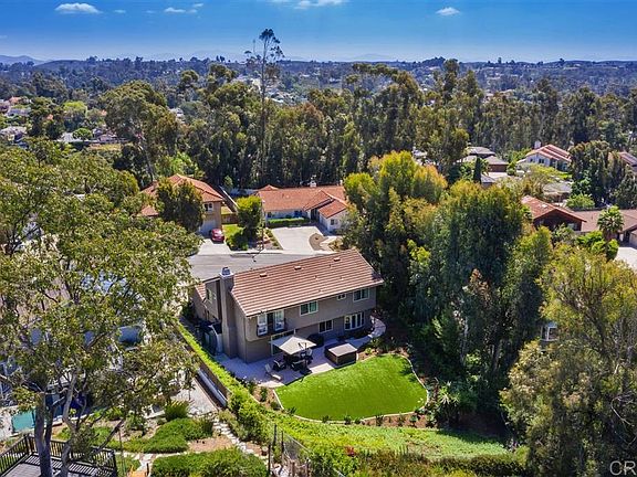 3rd image of 10330 Mesa Madera Dr
