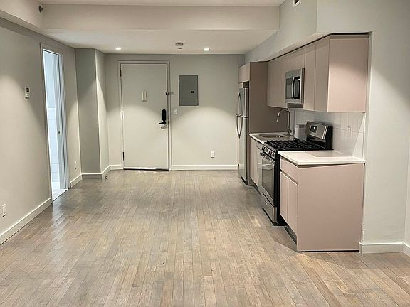2nd image of 549 Bushwick Ave #4