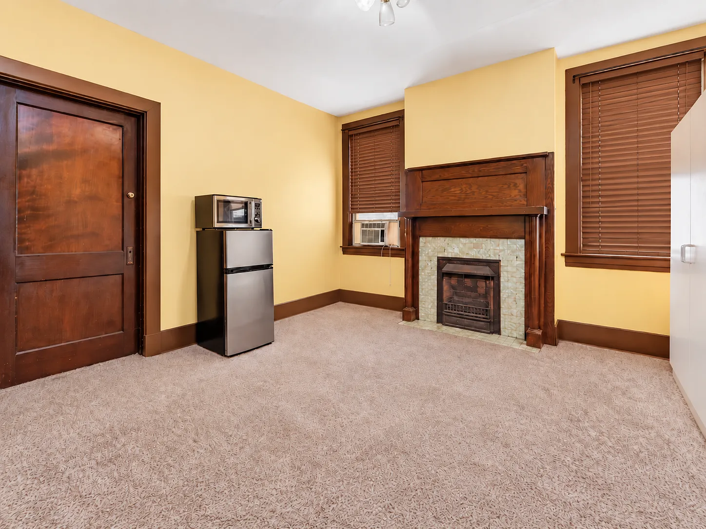 2460 Colorado Way — Photo 2