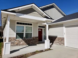6165 N Ulmer Ln, Garden City, ID 83714