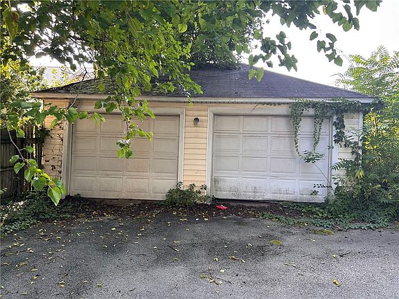 4th image of 726 Wayne Ave