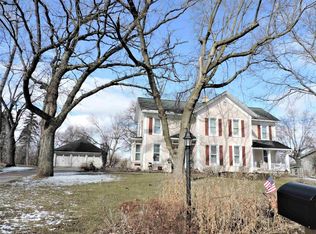 1017 S Webster Ave, Omro, WI 54963