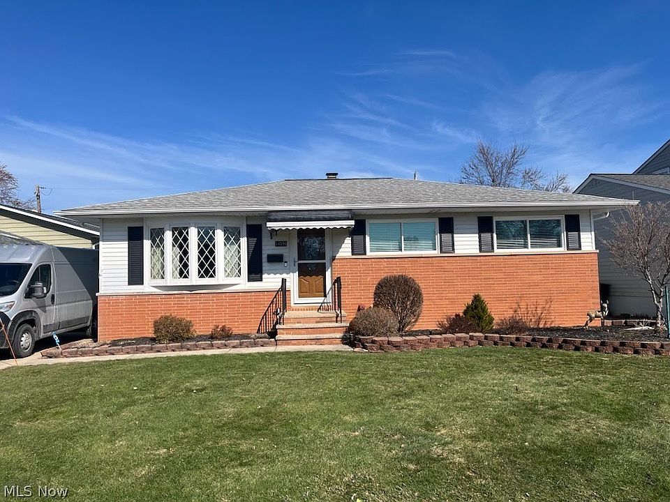 1st image of 14396 Park Dr