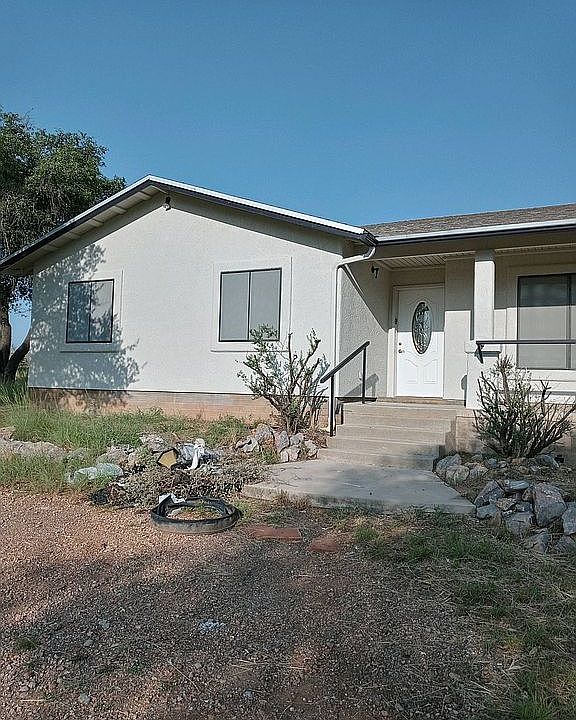 1st image of 6 Fraizer Dr