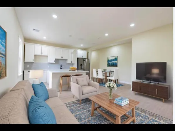 1187 Westminster St #3R, Providence, RI 02909