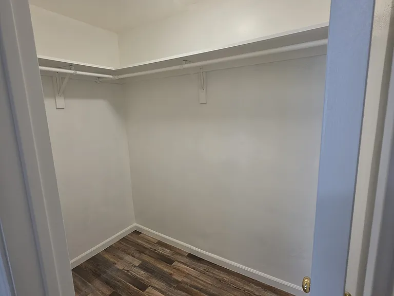 1250 S Orange St — Photo 3