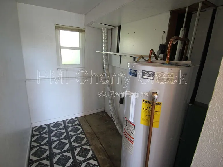 1875 S Ivory Ct — Photo 22