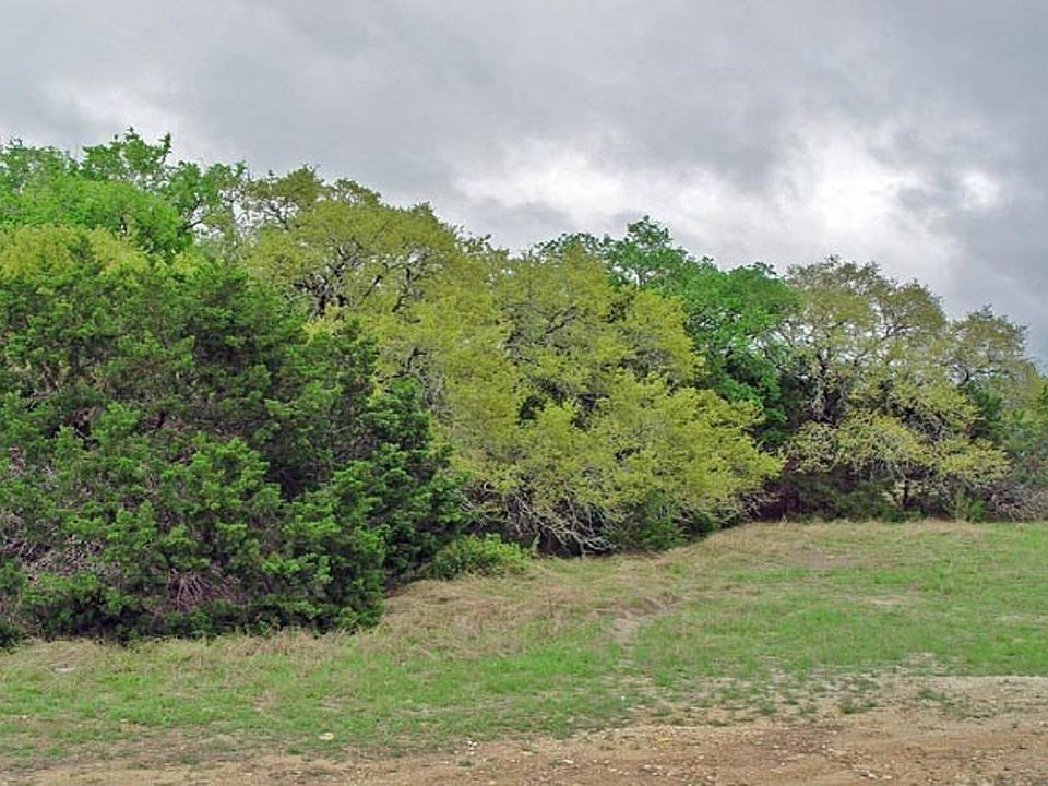 2nd image of 1415 River Way