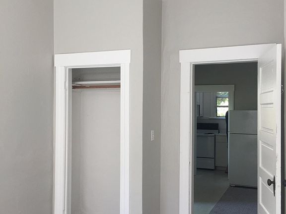 3rd image of 2239 Boylston Ave E #4