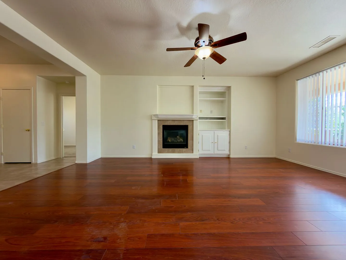 Home in Stone Ridge HOA — Photo 3