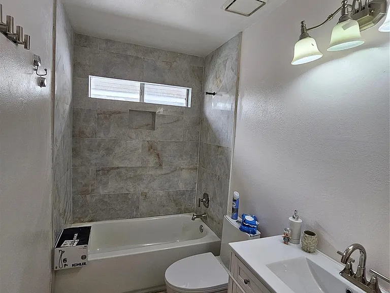 5739 Henniker Dr — Photo 23