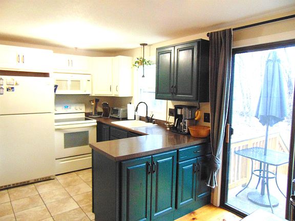 5th image of 6 Oakwood Lane #9