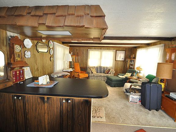 4th image of 31 Gaslight Dr