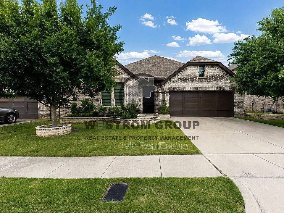 1st image of 2609 Navarro Trl