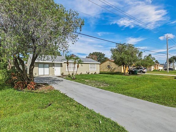 2nd image of 2521 SE Berkshire Boulevard