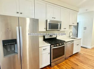 830 Huntington Ave #1F, Boston, MA 02115