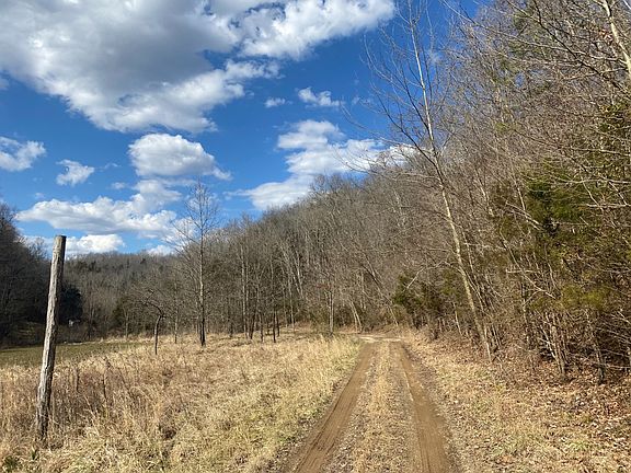 2nd image of 205 Williams Creek Rd