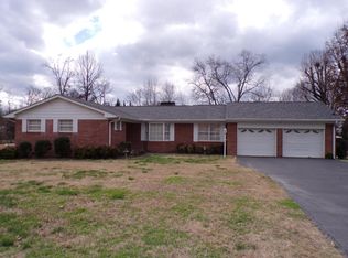 Sheffield Dr, Maryville, TN 37804