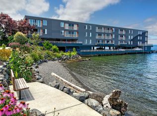 733 Lake St S APT 305, Kirkland, WA 98033