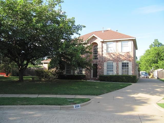 1st image of 200 Bayou Ct