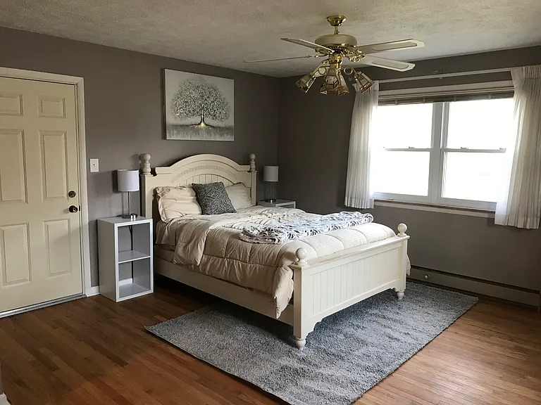1669 Desoto Ln — Photo 6