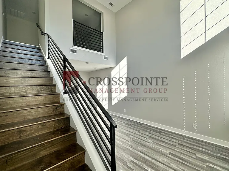 The Cannery Lofts — Photo 11