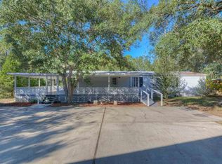 2740 Galleon Dr, Navarre, FL 32566