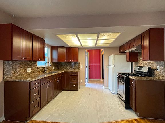 2nd image of 25749 Donald Ave