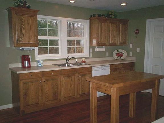 5th image of 104 College Cir